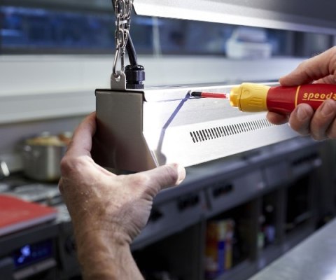 WKRĘTAK ELEKTRYCZNY Z ZESTAWEM BITÓW WH-SPEED-E/II-ELECTRIC/44318 IZOLOWANY WIHA