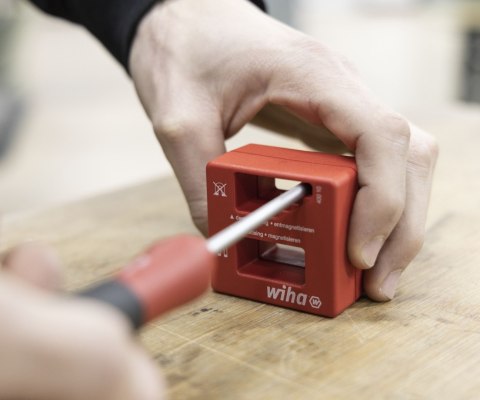 MAGNETYZER / DEMAGNETYZER DO WKRĘTAKÓW WH-MGTZ/02568 WIHA