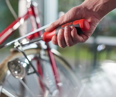 RĘKOJEŚĆ Z WYMIENNYMI BITAMI WH-LIFTUP/38606 WIHA